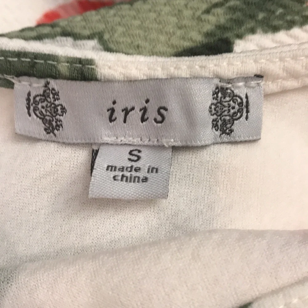 Iris brand size S cap sleeve dress with belt- NWT - Picture 5 of 6